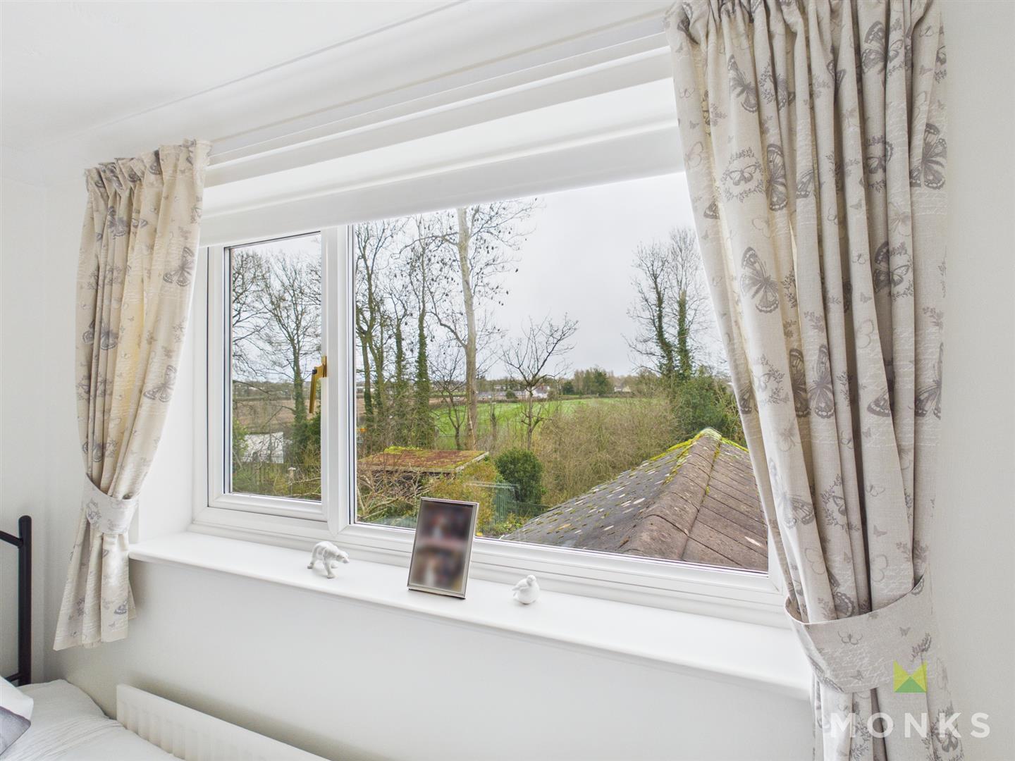 17 Glentworth Close, Oswestry, SY10 9PY For Sale